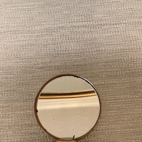 Vintage Powder/Makeup Mirror Gold Tone Compact - Picture 6 of 6